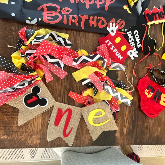 Mickey Mouse 1st birthday decorations and outfit. - Picture 1 of 7